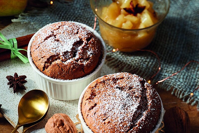 Walnuss Lebkuchen Mit Rosmarin Äpfeln — Rezepte Suchen